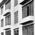 Facade with garden access from the central staircase