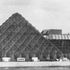 The pyramid pool in its setting