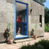 Iain_James_Jamieson-8L305AHMNNVGSQV8L305AHMNNVGSQV_IainJamieson_PottingShed_9-Waving